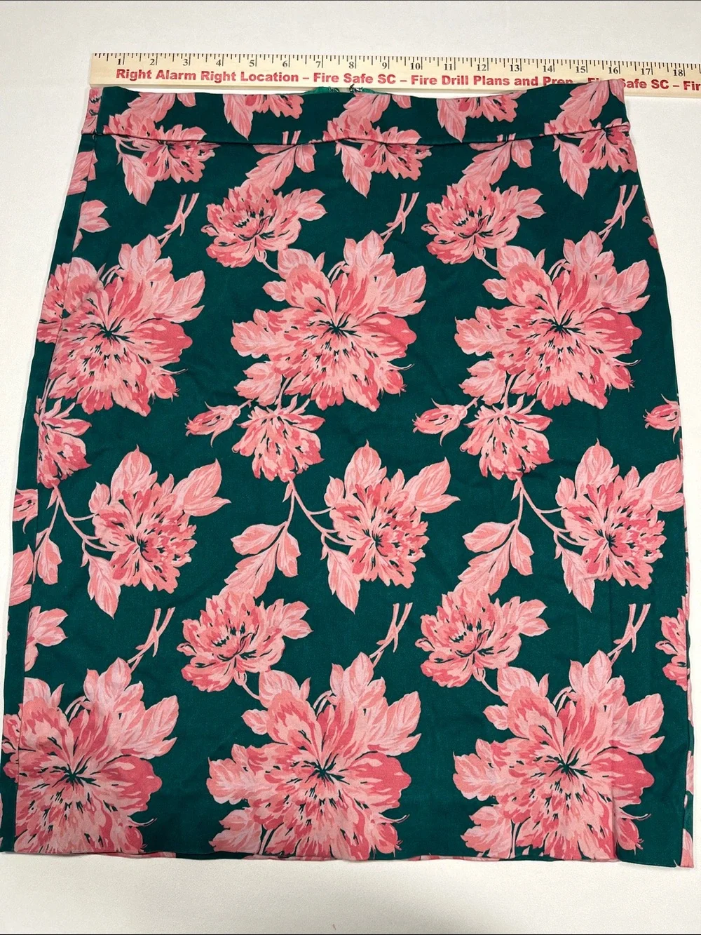 J.Crew Mercantile Floral Pencil Skirt Size 6 Pink Green Back Zip